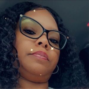 Meet your Posher, Denna